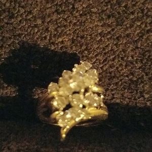 14k yellow gold cluster ring